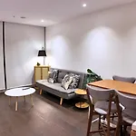 Apartment Valley Lookout - Luxe 1br Exclusive Rooftop Pool *