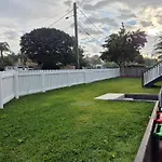 Charming 4Bdr Inc Separate Studio, Newly Renovated