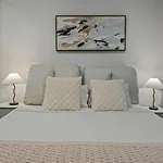 3Br Apt Urban Stay Deal For Families And Groups