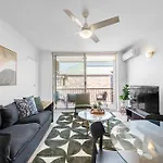 Apartment Comfy 2br Near Hospitals, Qut And Cbd With Parking! *