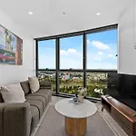 Queens Wharf - Luxe 2br With Stunning Views & Pool Apartment
