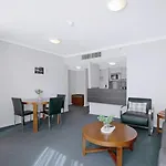 Charlotte\'S Poolside Stay - Steps To Dining & Shops