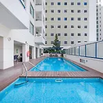 Charlotte's Poolside - Steps To Dining & Shops * Brisbane