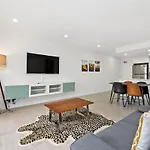 Apartment Modern 2beds 2baths At Sherwood With Paking Brisbane