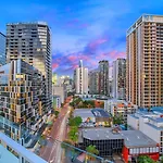 Boundless Horizons - Stylish Comfort & Views Apartment Brisbane