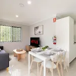 Smart Suites Self Check-In Apartments - Freney Park Disk Golf Course