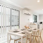 Smart Self Check-in - Rocklea Station S Apartment