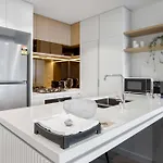 Apartment Iconic Views Queen's Wharf 2br By Casino And South Bank Brisbane