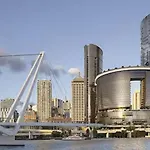 Apartment Queens Wharf Luxe Retreat -brisbane Cbd, Pool, *