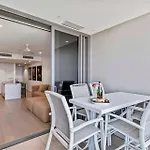 Queens Wharf Luxe Retreat -brisbane Cbd, Pool, Apartment *