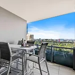 Queens Wharf Luxe Retreat -brisbane Cbd, Pool, Apartment