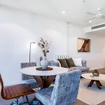 Resort-style Cbd 1-bedroom Walk To Everything * Brisbane
