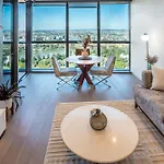 Resort-style Cbd 1-bedroom Walk To Everything