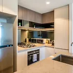 Resort-style Cbd 1-bedroom Walk To Everything Brisbane