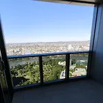 40 Queens Wharf 1 Bedroom Apartment