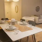 3br Retreat At South Bank Near The Beach! Apartment