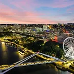 3br Retreat At South Bank Near The Beach! Apartment