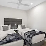 Lux 2Br Apt 5 Stars Hotel Pool Gym 10 Min Cbd