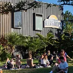 Stylish Apt In Best Location! Free Parking And Wifi