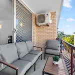Stylish 2Br Near Hospitals, Qut And Cbd With Parking!