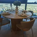 Queen\'S Wharf Lv 62 1Bedroom Apt - City And Skyline View