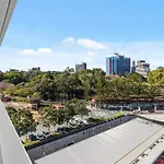 Stylish 3br - Huge Park On Doorstep - 5 Min To Cbd Apartment Brisbane