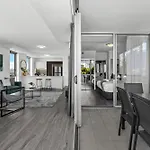 Stylish 3br - Huge Park On Doorstep - 5 Min To Cbd Brisbane