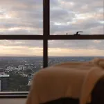 Level 56 Cbds Luxurious 5 Star Exp Apartment *