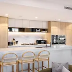 Level 56 Cbds Luxurious 5 Star Exp *