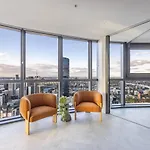 Level 56 Cbds Luxurious 5 Star Exp Apartment *
