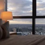 Apartment Level 56 Cbds Luxurious 5 Star Exp Brisbane
