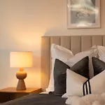Level 56 Cbds Luxurious 5 Star Exp Brisbane