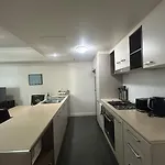 Apartment Affordable Cbd 2beds And Ducted Ac Walk To Everything Brisbane