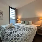 Affordable Cbd 2beds And Ducted Ac Walk To Everything *