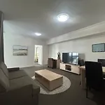 Affordable Cbd 2beds And Ducted Ac Walk To Everything *