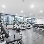 Stylish 2br Unit With Pool And Gym In South * Brisbane