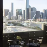 Stylish 2br Unit With Pool And Gym In South Apartment