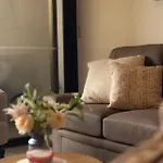 Stylish 2br Unit With Pool And Gym In South Apartment *