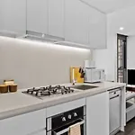 Apartment 20th-floor Urban Oasis Fv *