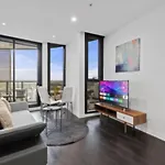 20th-floor Urban Oasis Fv