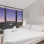 Huge 3bed 3bath Skyhigh View Apartment *