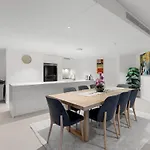 Huge 3bed 3bath Skyhigh View *