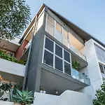 Barramul On The Park With Pool & Gym Access