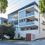 Barramul On The Park With Pool & Gym Access