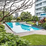 Apartment Riverside At Wateredge West End *