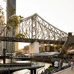 Woolstore Style - 2Bed-2Bath-1Car - Teneriffe