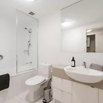 Apartment Private Oasis 3bed-2bath-1car - 5mins To Cbd