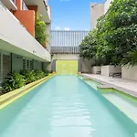 Private Oasis 3bed-2bath-1car - 5mins To Cbd Apartment *