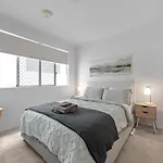 Serene & 1bed-1bath-1car - 5 Mins To Cbd Brisbane