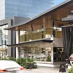 Serene & Central 1Bed-1Bath-1Car - 5 Mins To Cbd